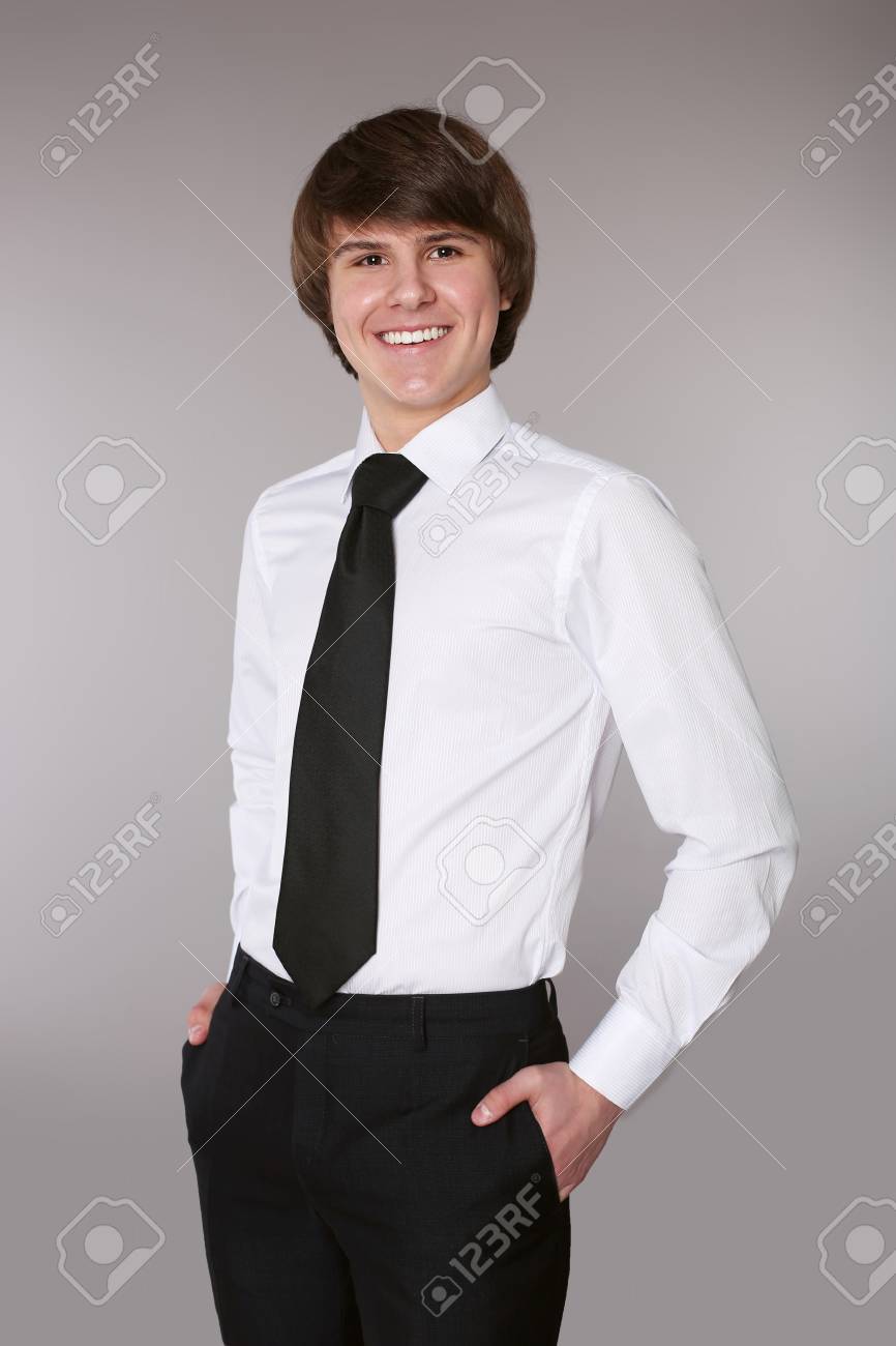 camisa blanca lazo negro