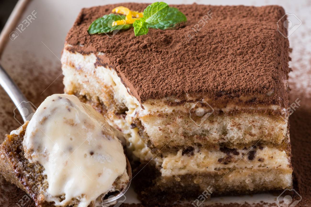 Tiramisu Gateau Dessert Fait Maison Avec Mascarpone Fromage Et Cafe Expresso Banque D Images Et Photos Libres De Droits Image