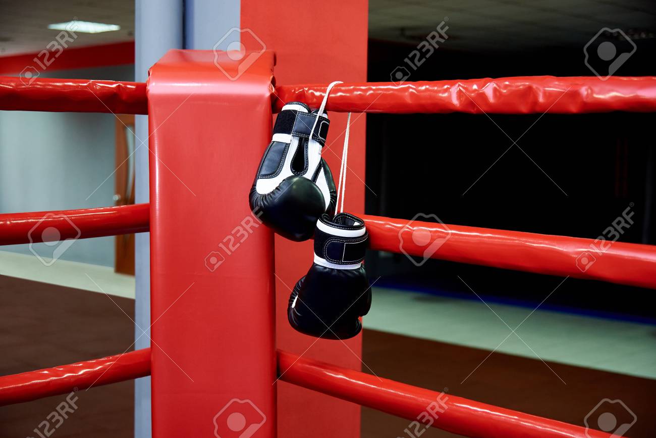 ring boxing gloves