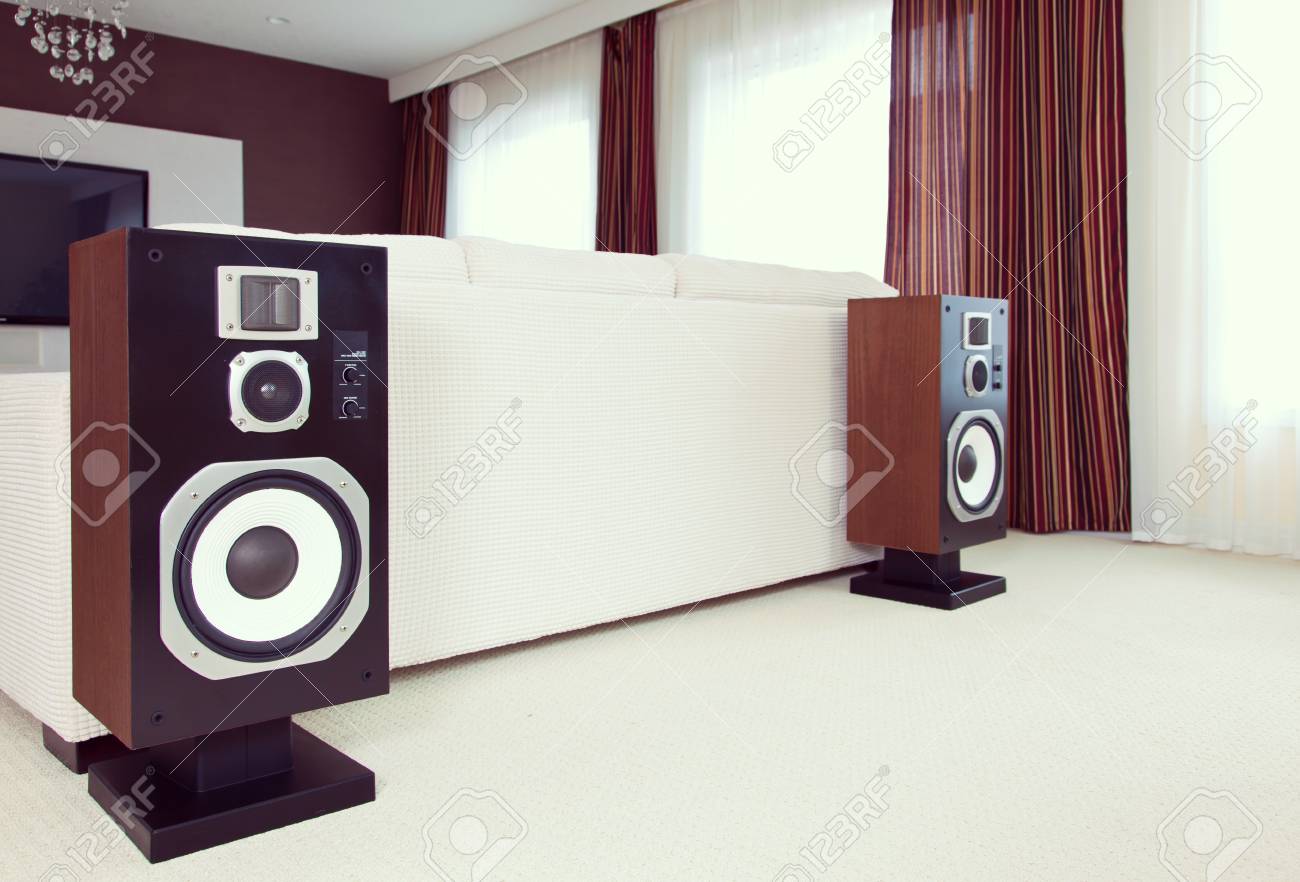 loudest home stereo speakers