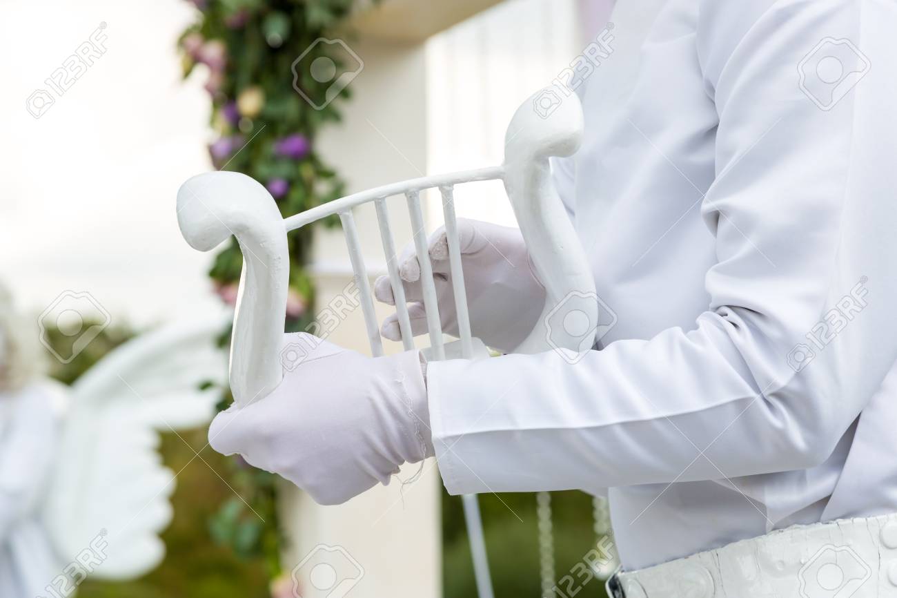 結婚式に生きた彫像 結婚式のための Mime 領収書 の写真素材 画像素材 Image 結婚式に生きた彫像 結婚式のための Mime 領収書 の写真素材 画像素材 Image