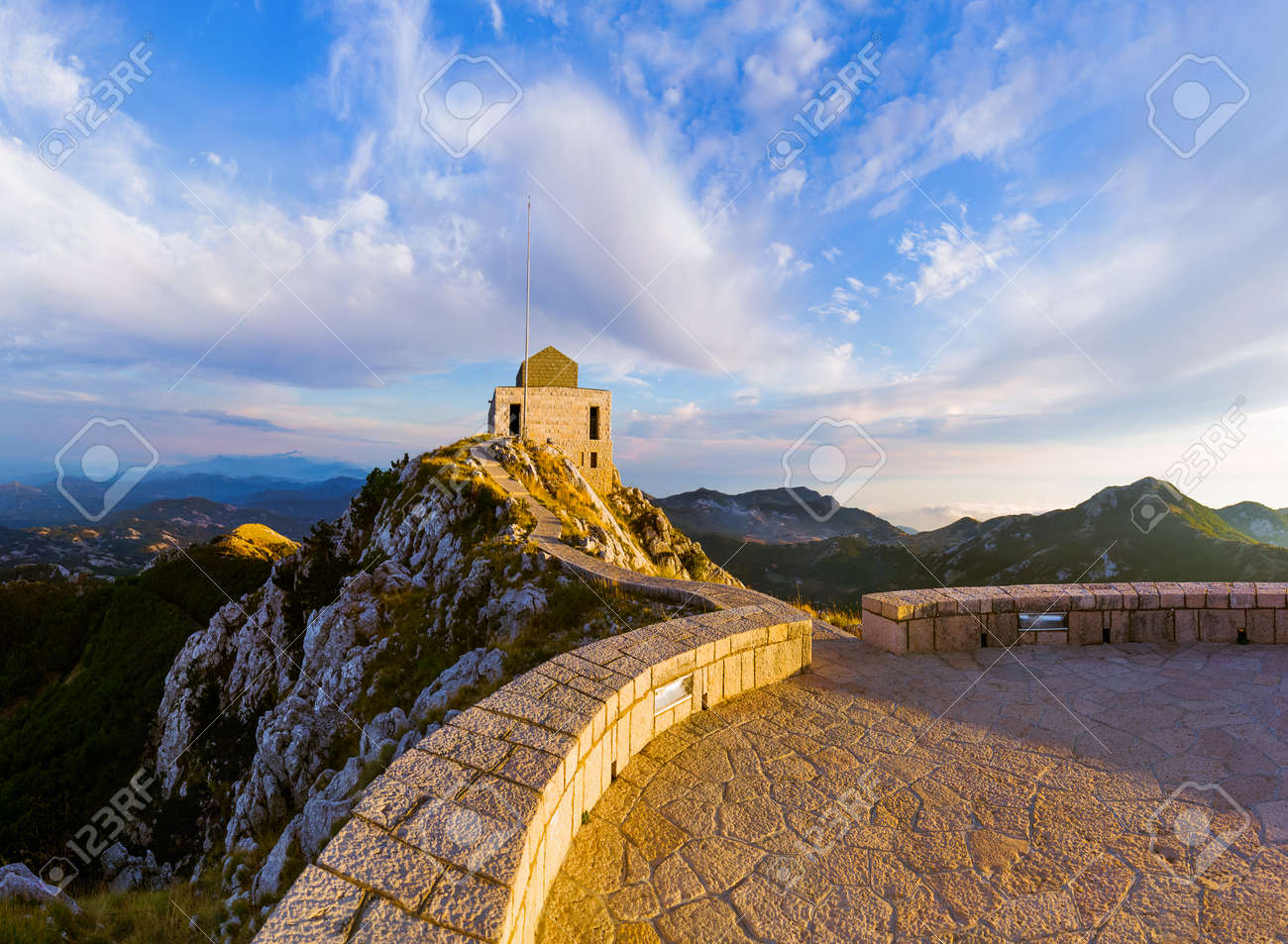 etiam-dictum-ipsum-a-felis