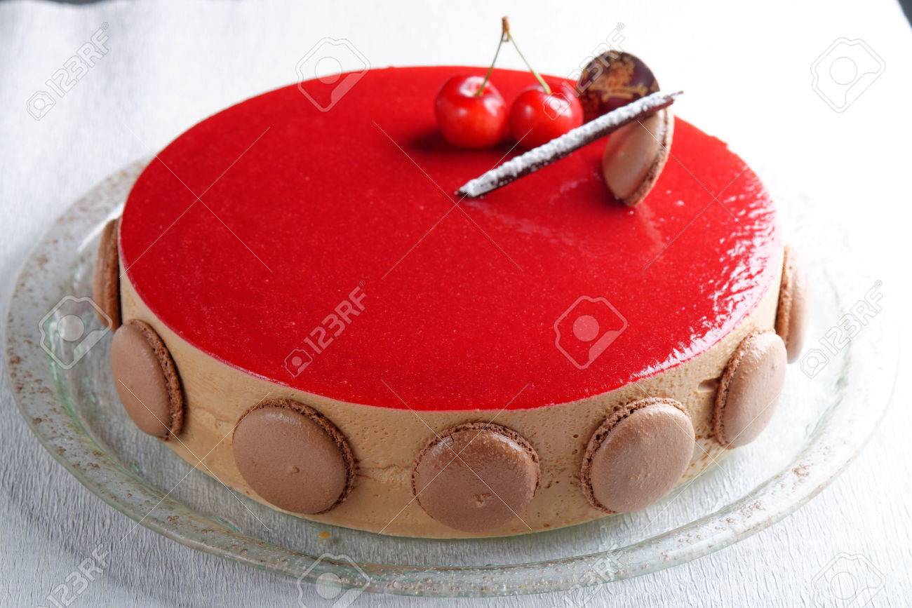 Gastronomique Francaise Gateau A La Creme De La Mousse Au Chocolat Cerise Banque D Images Et Photos Libres De Droits Image