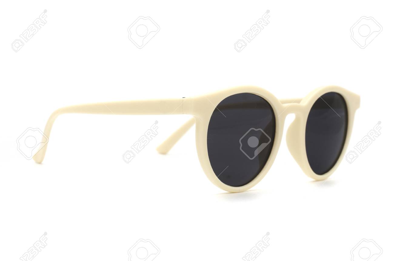 white round retro sunglasses
