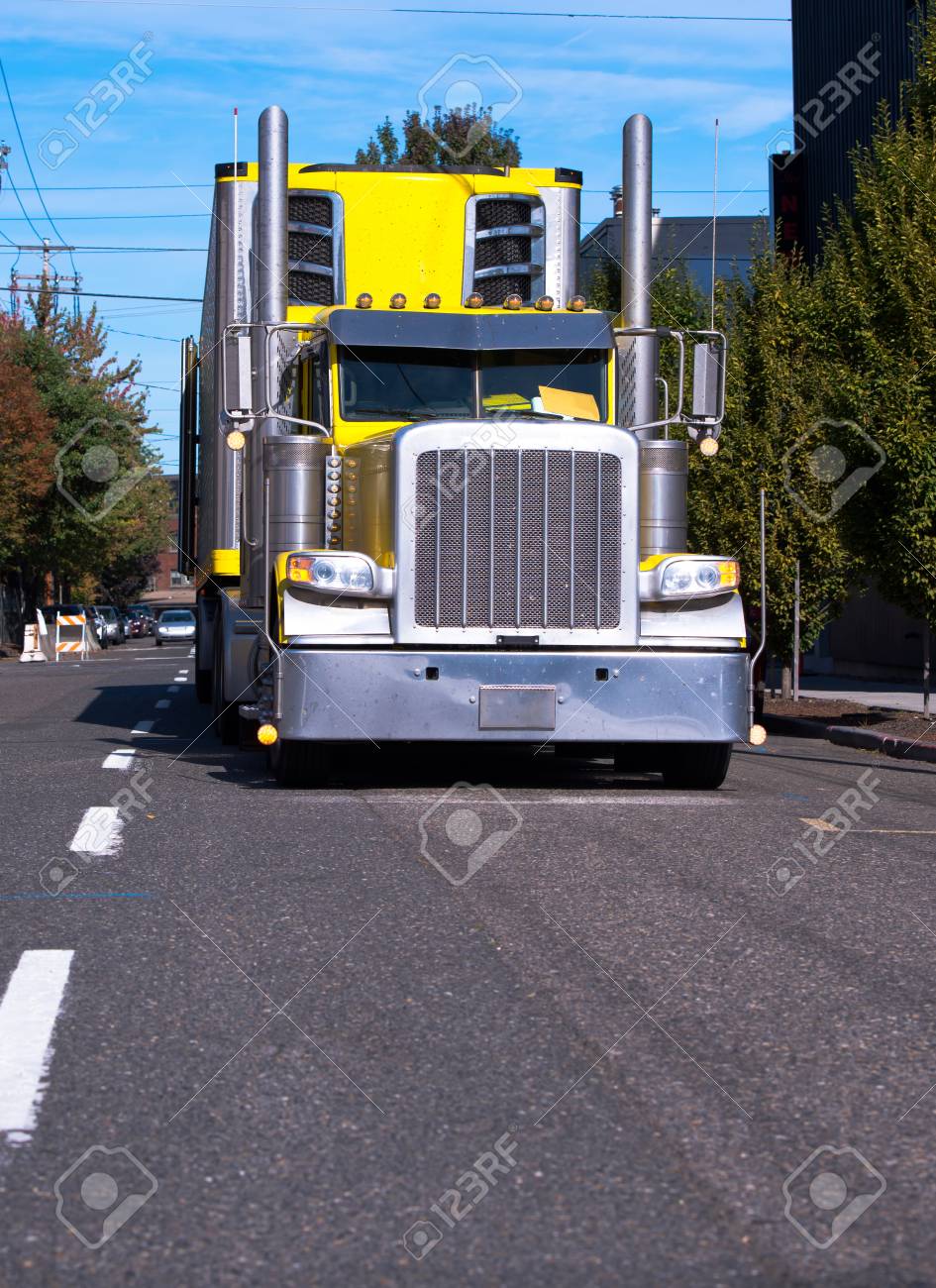Tall City Delivery >> Bright Yellow American Classic Big Rig Semi Truck Fleet With Tall City Delivery >> Bright Yellow American Classic Big Rig Semi Truck Fleet With