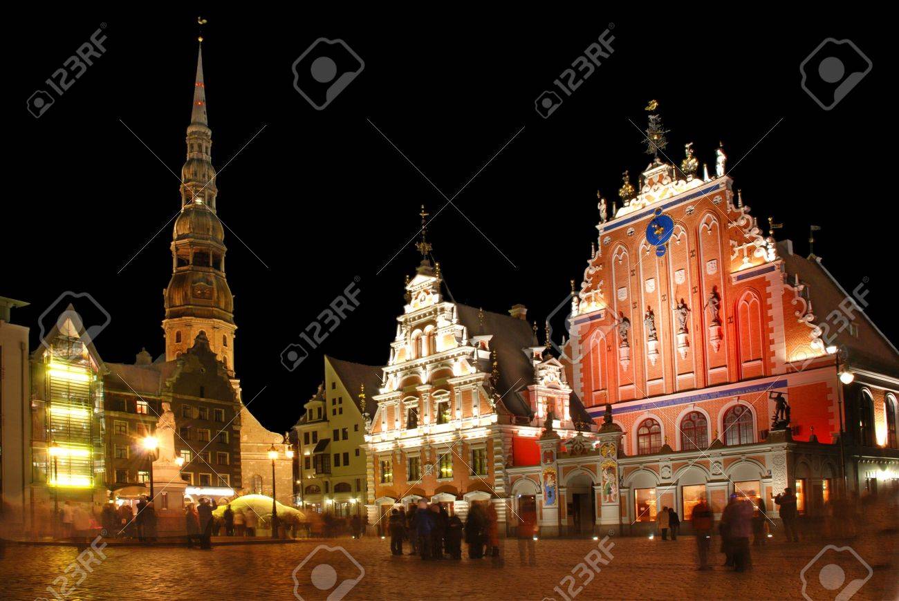 Riga, the town hall area, Sacred Peter's church and the house Black-headed at night. - 4030743 Riga, the town hall area, Sacred Peter's church and the house Black-headed at night. - 4030743