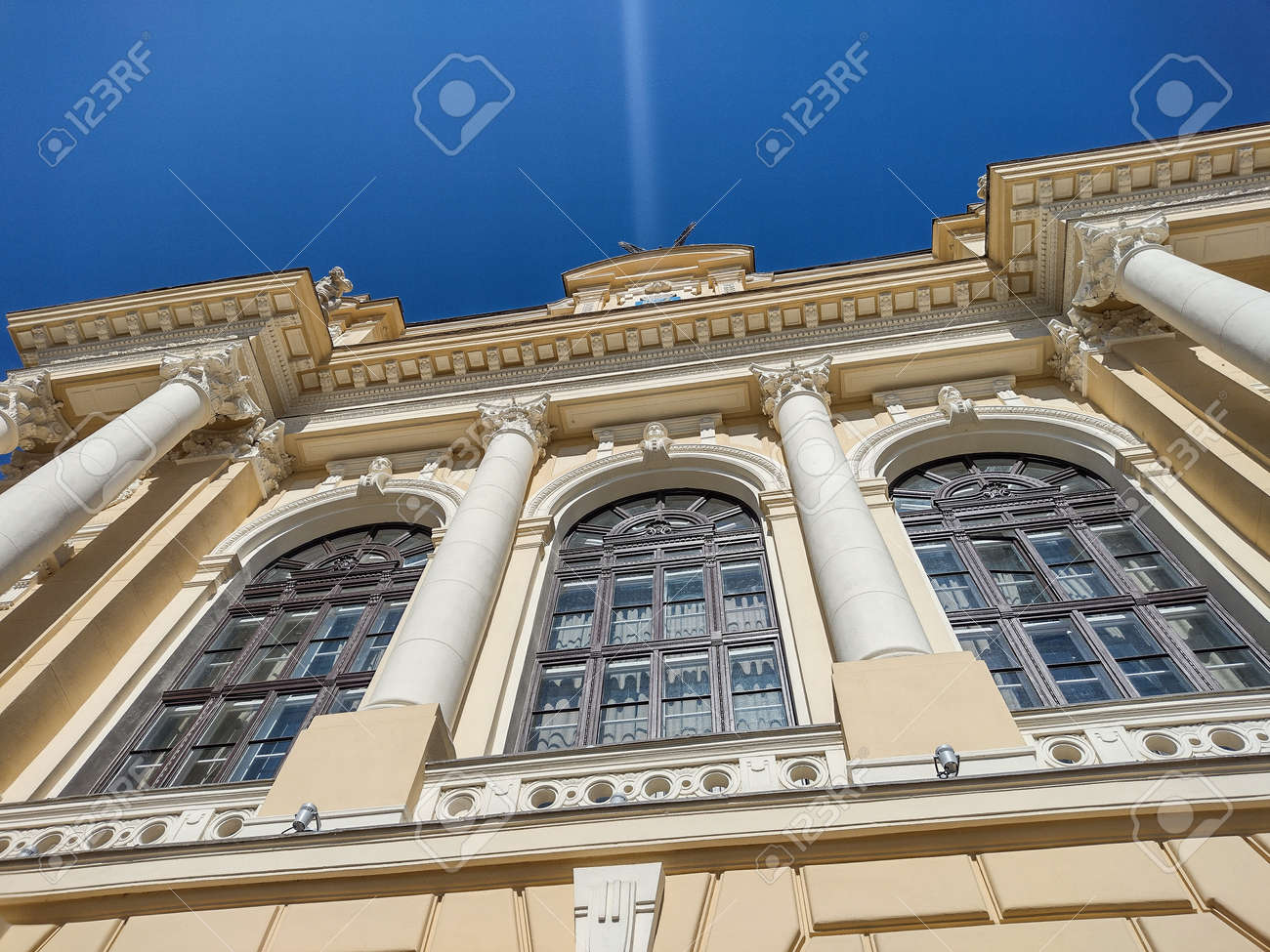 etiam-dictum-ipsum-a-felis