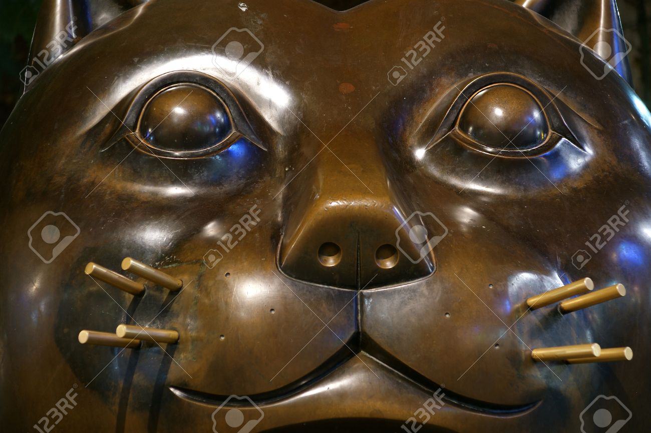 フェルナンドボテロの猫は バルセロナのランブラス通りデル ラバルの Fernando ボテロのコロンビアの芸術家 の写真素材 画像素材 Image