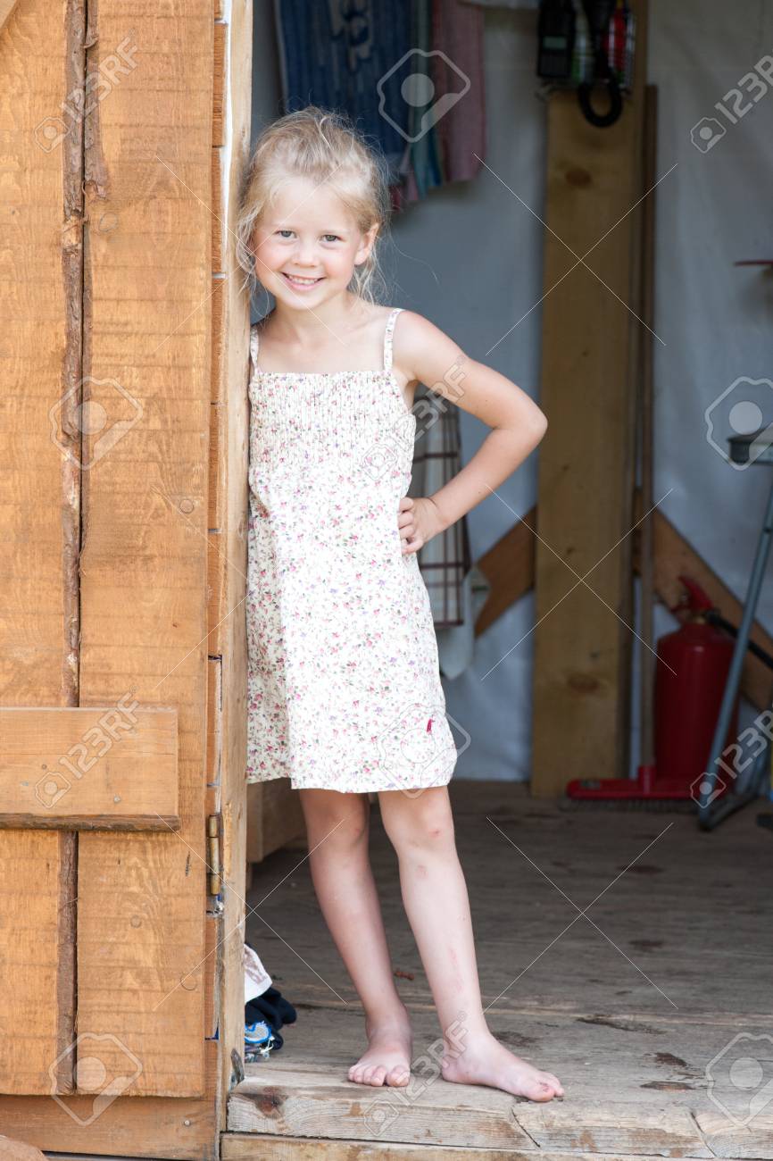 barefoot little model 