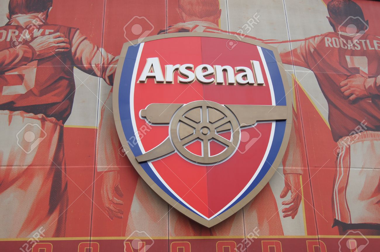 エミレーツ スタジアムでアーセナルのシールド の写真素材 画像素材 Image