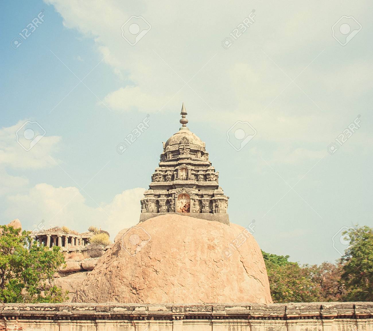 etiam-dictum-ipsum-a-felis