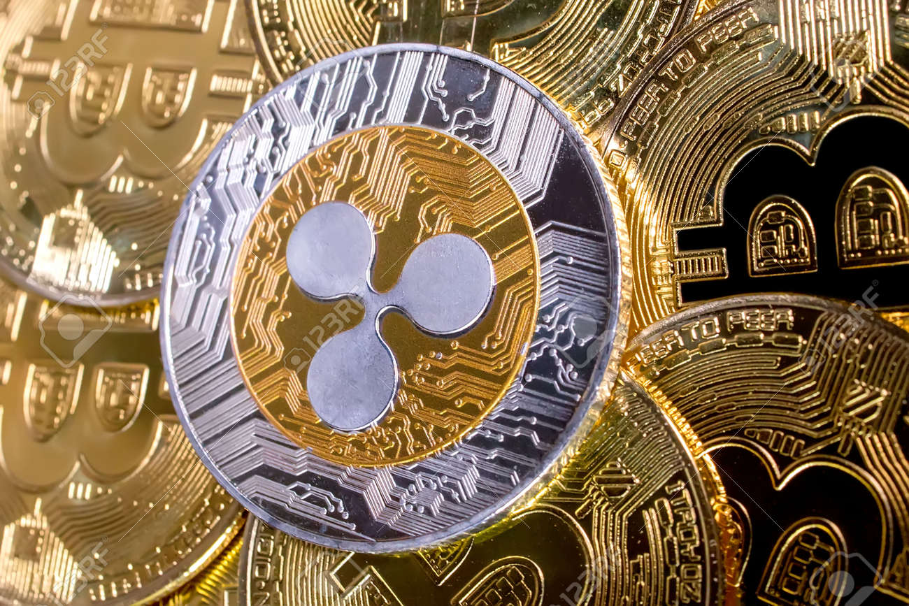 비트코인 배경 암호화폐 투자 개념에 대한 리플 Xrp 코인 로열티 무료 사진, 그림, 이미지 그리고 스톡포토그래피. Image  181564084
