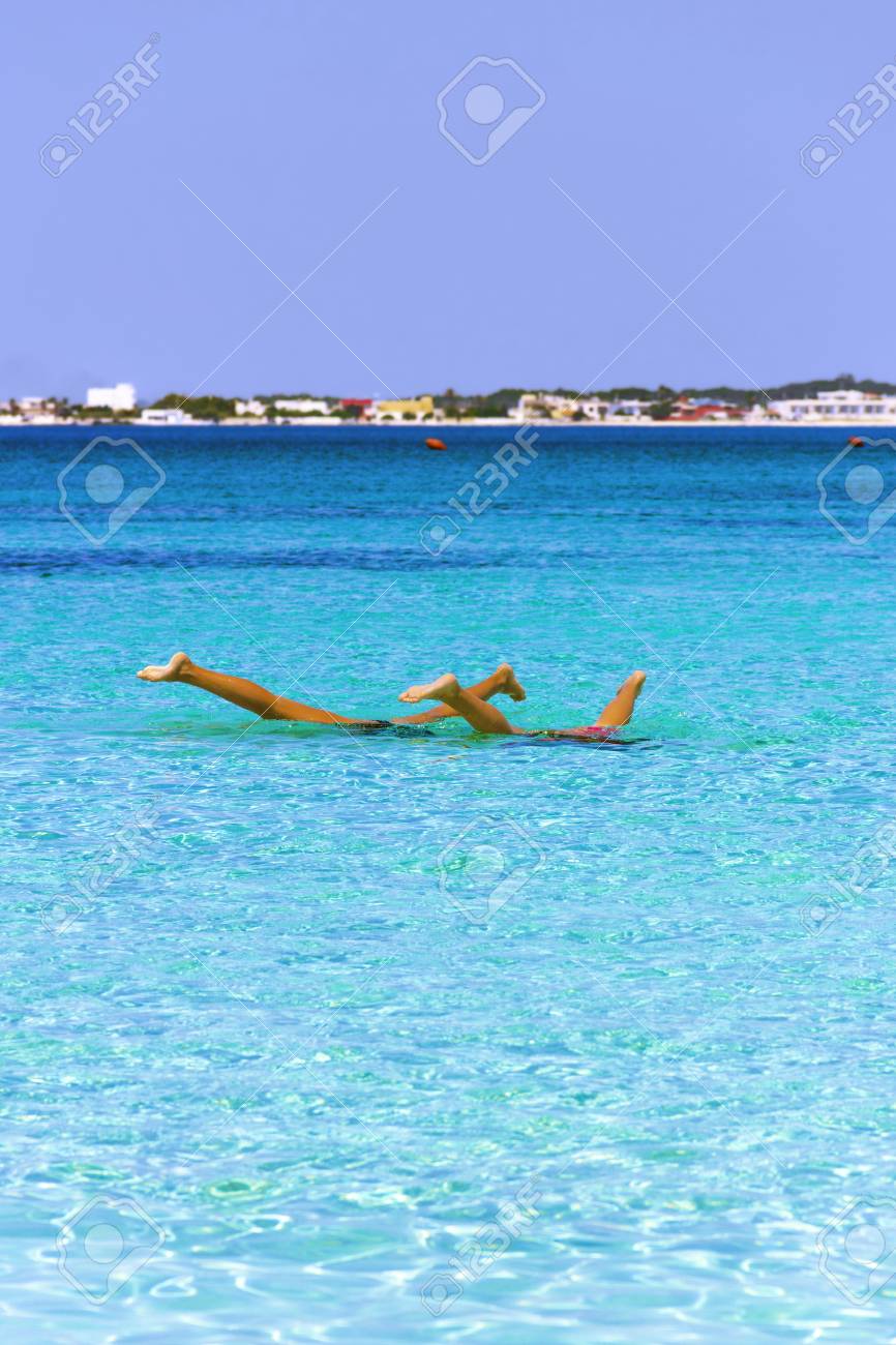 Le Più Belle Spiagge Di Sabbia Di Puglia Lacqua Marina Gamesporto Cesareo Costa Salentina Italia Lecce