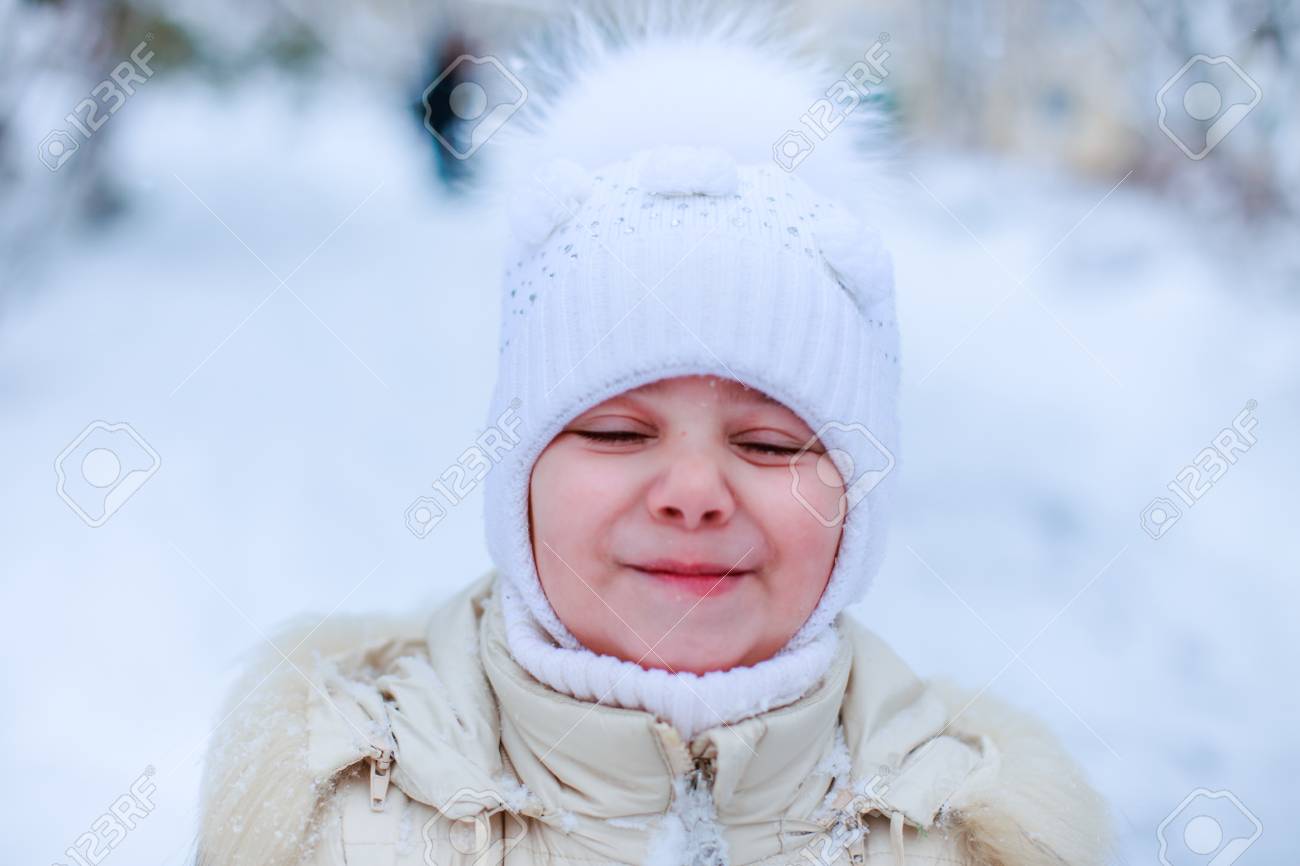 girls white winter hat