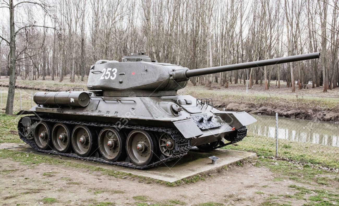 Soviet Medium Tank T 34 85 Of The World War Ii Biggest War