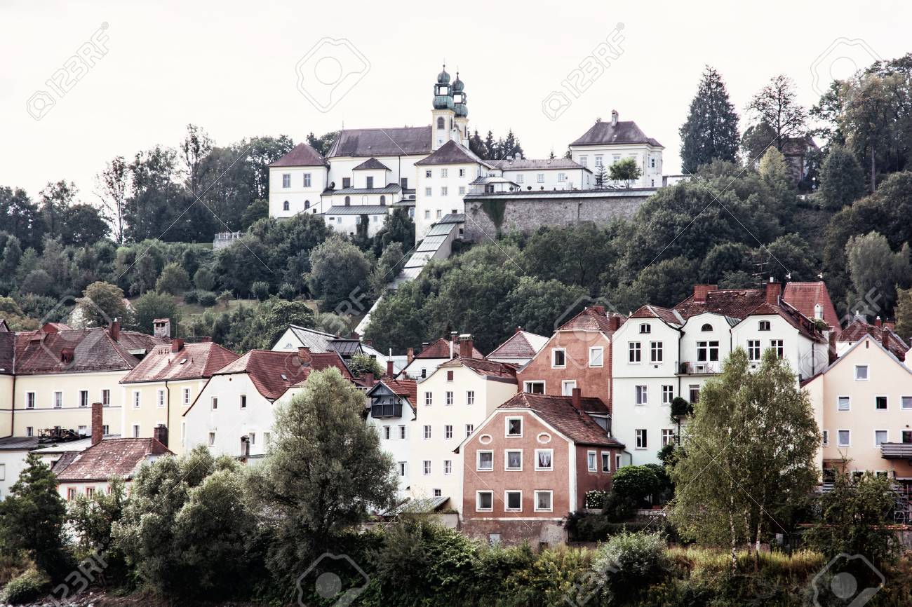 häuser für architektonische fotografie architekturfotografie sanctuary mariahilf auf dem hügel in passau deutschland kulturelles erbe religiöse architektur auf dem in deutschland häuser für architektonische fotografie architekturfotografie sanctuary mariahilf auf dem hügel in passau deutschland kulturelles erbe religiöse architektur auf dem in deutschland