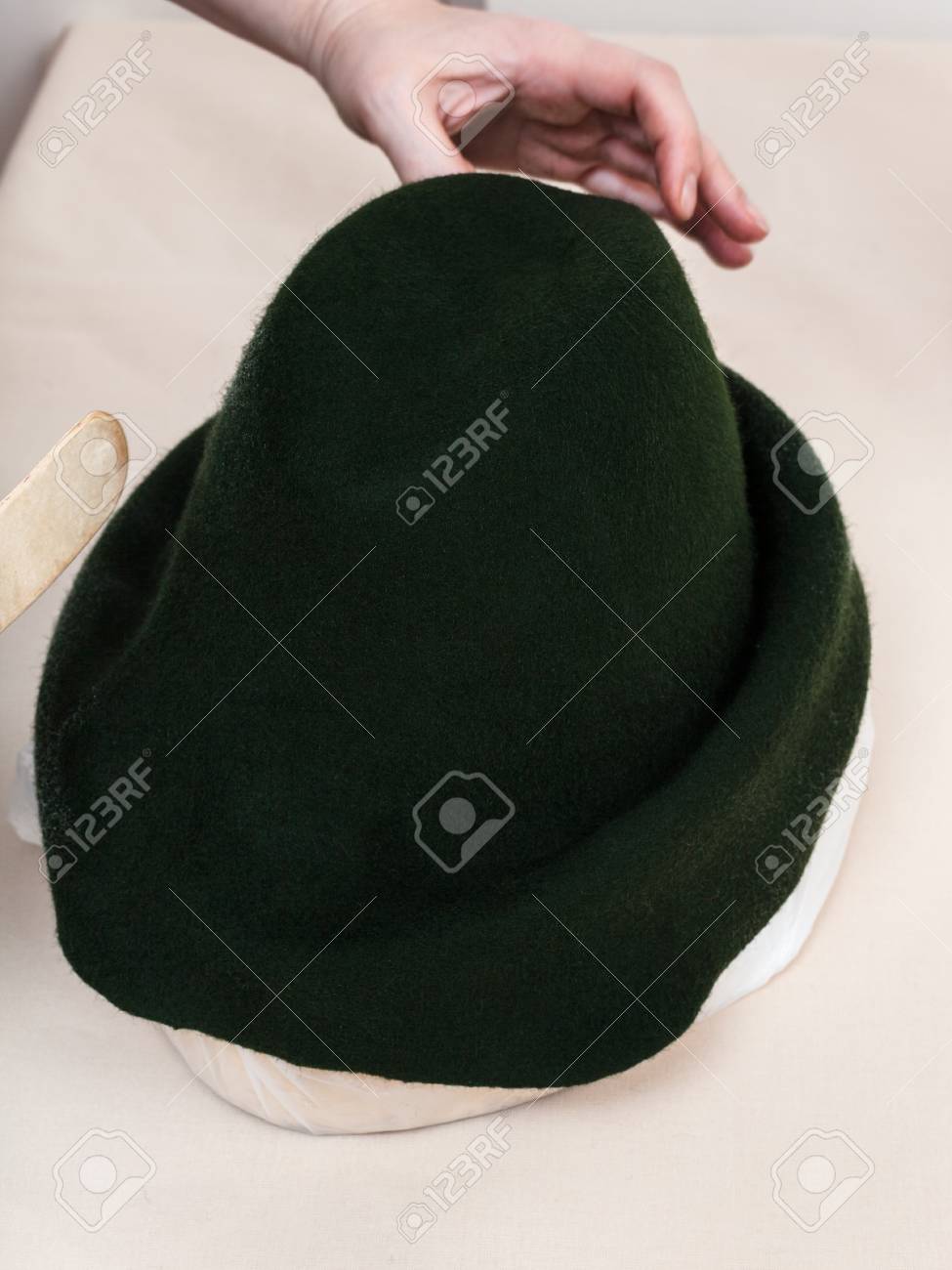 felt hat template