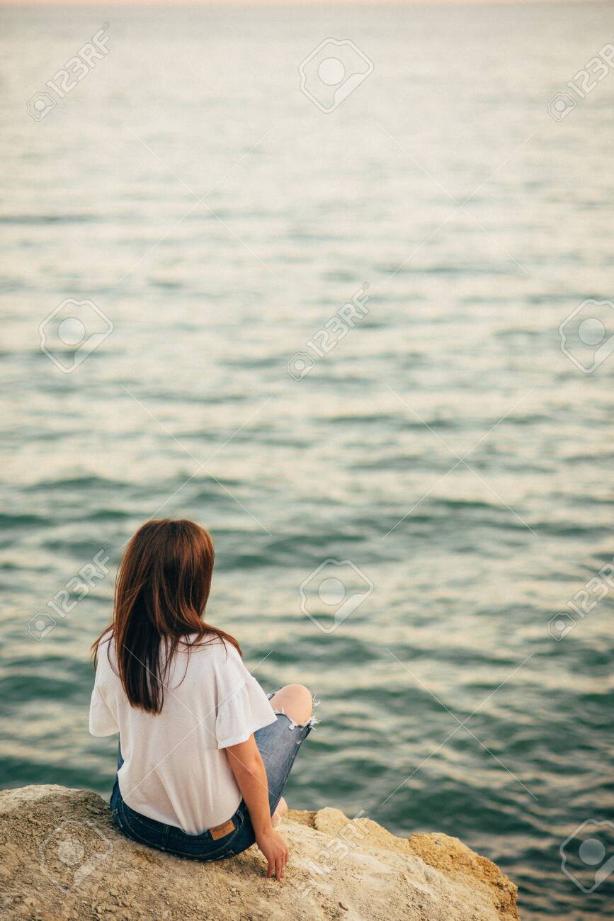 Girls Beach Dreaming