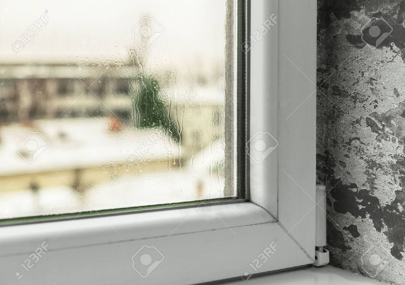 La condensa in finestre causare muffa e lumidità in casa foto ... Condensa e muffa