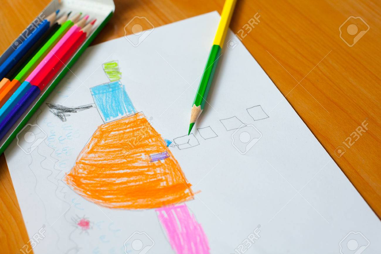 児童の描画と家の中の絵 の写真素材 画像素材 Image