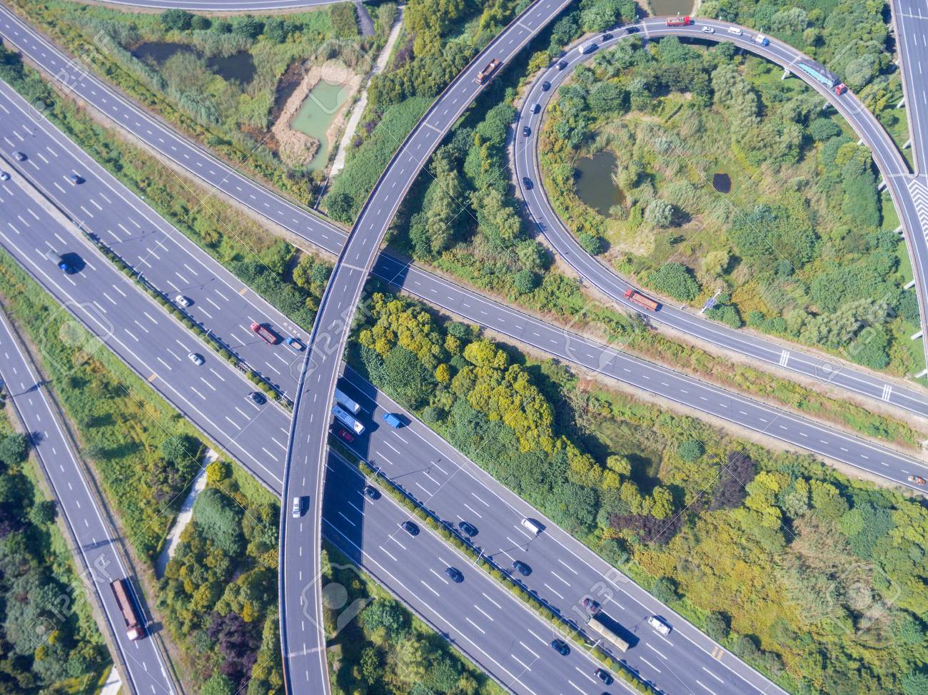 中国 無錫市忙しい高速道路上空表示 の写真素材 画像素材 Image 中国 無錫市忙しい高速道路上空表示 の写真素材 画像素材 Image