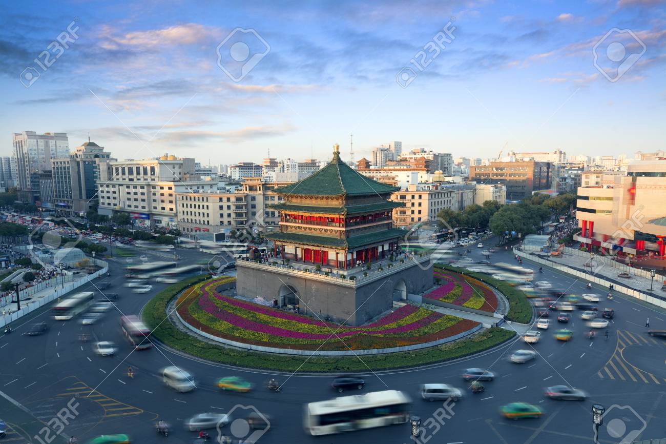 中国西安市のランドマーク ベル タワー の写真素材 画像素材 Image 75084286