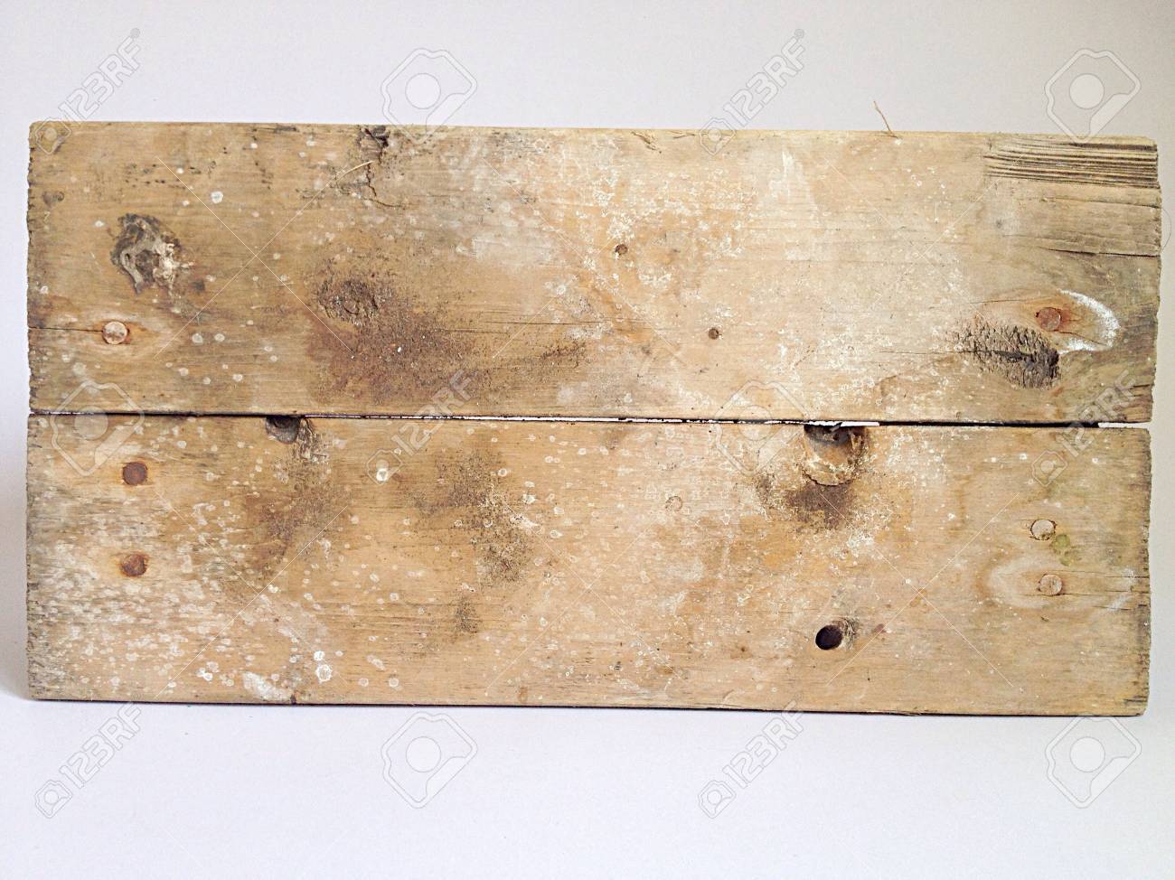 白褐色の木質を分離します の写真素材 画像素材 Image