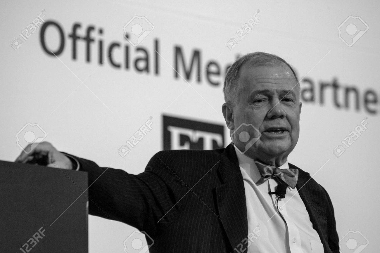 ロジャース ・ ホールディングス CEO ジム ・ ロジャーズ Soth 韓国講演室で特別講義を開催の写真素材・画像素材 Image 59471872