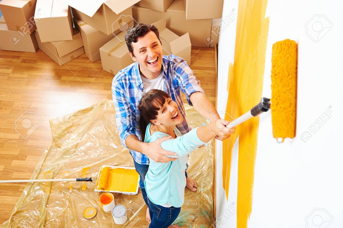 Actualizacion Bricolaje Pareja Pintura En El Nuevo Hogar De La
