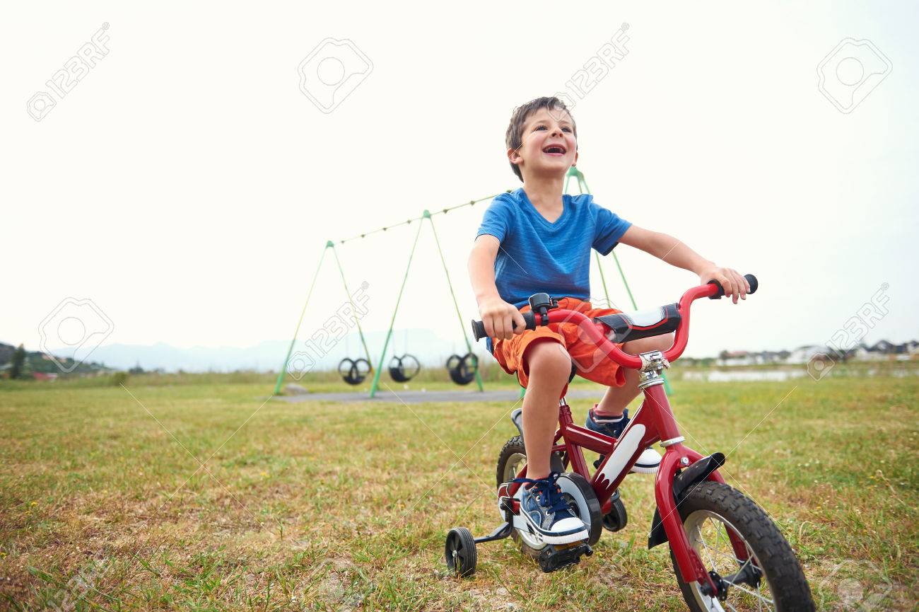 how to ride a bike with training wheels