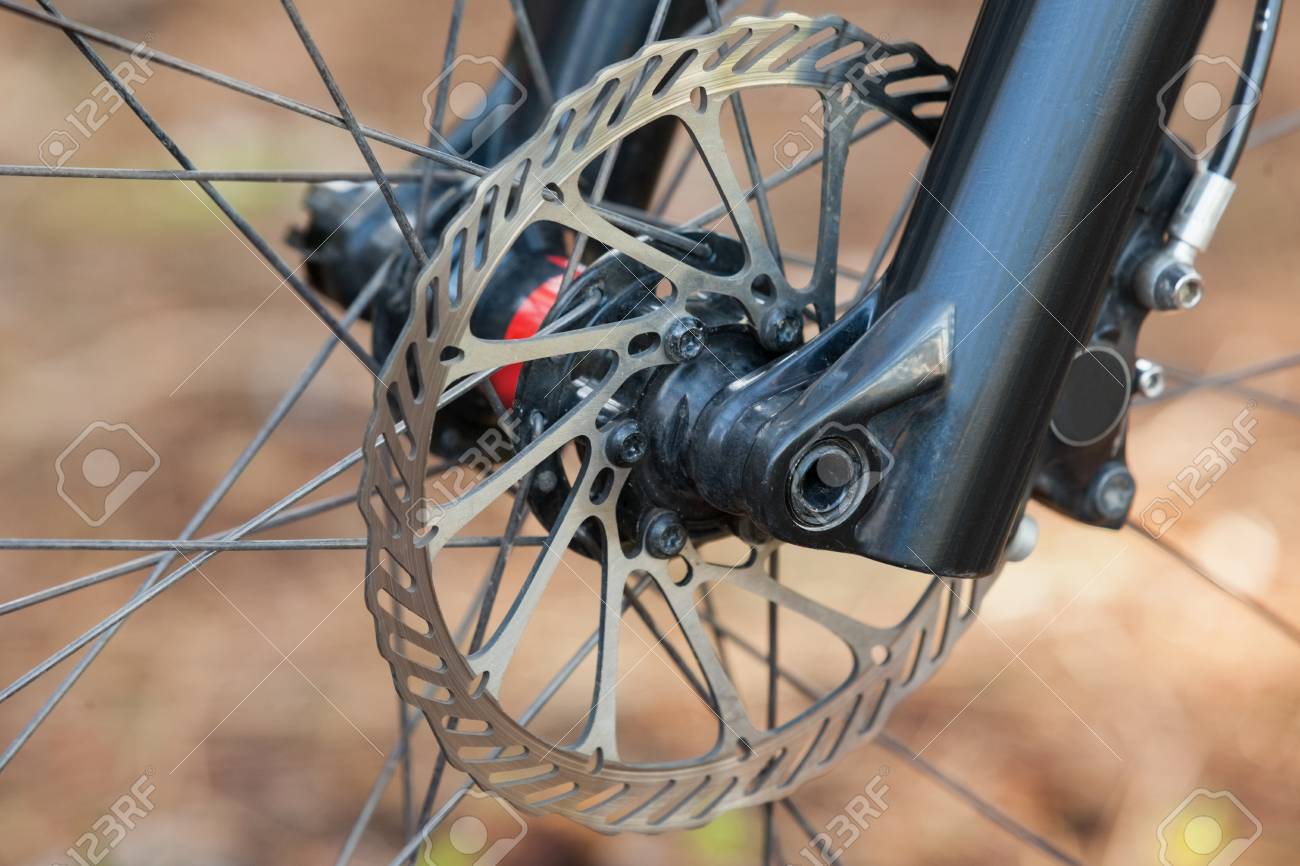 front mountain bike wheel