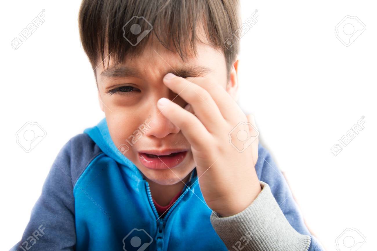 Kleiner Junge Weint Mit Tranen Lizenzfreie Fotos Bilder Und Stock Fotografie Image 46727953