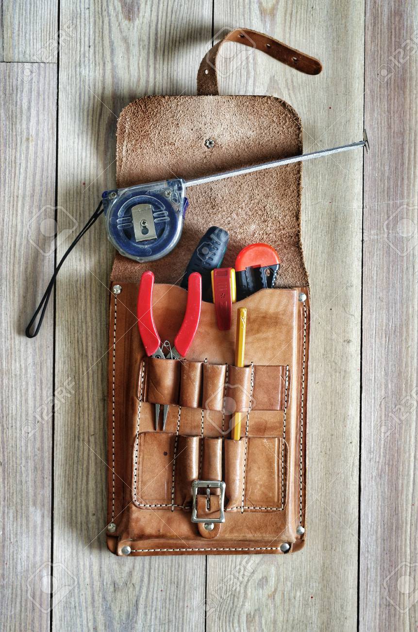 leather bolsa tools