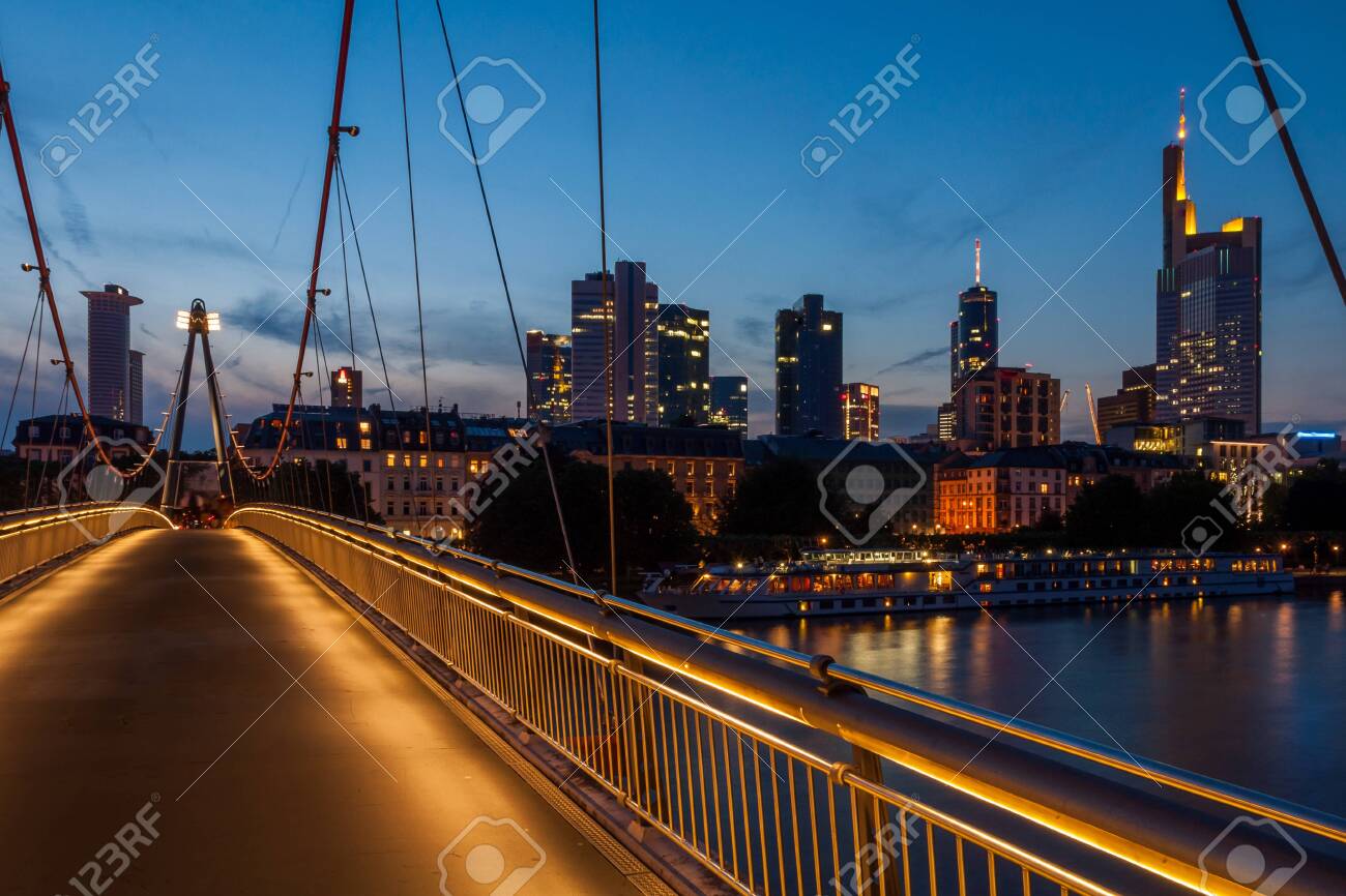 The Holbeinsteg in Frankfurt am Main in the evening - 145892040 The Holbeinsteg in Frankfurt am Main in the evening - 145892040