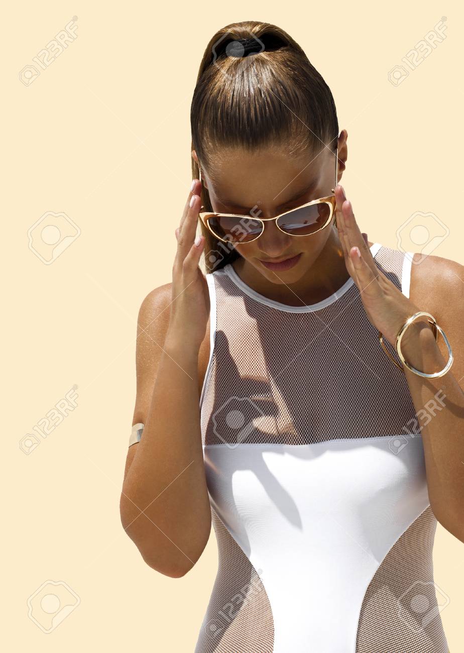 gafas de sol doradas mujer