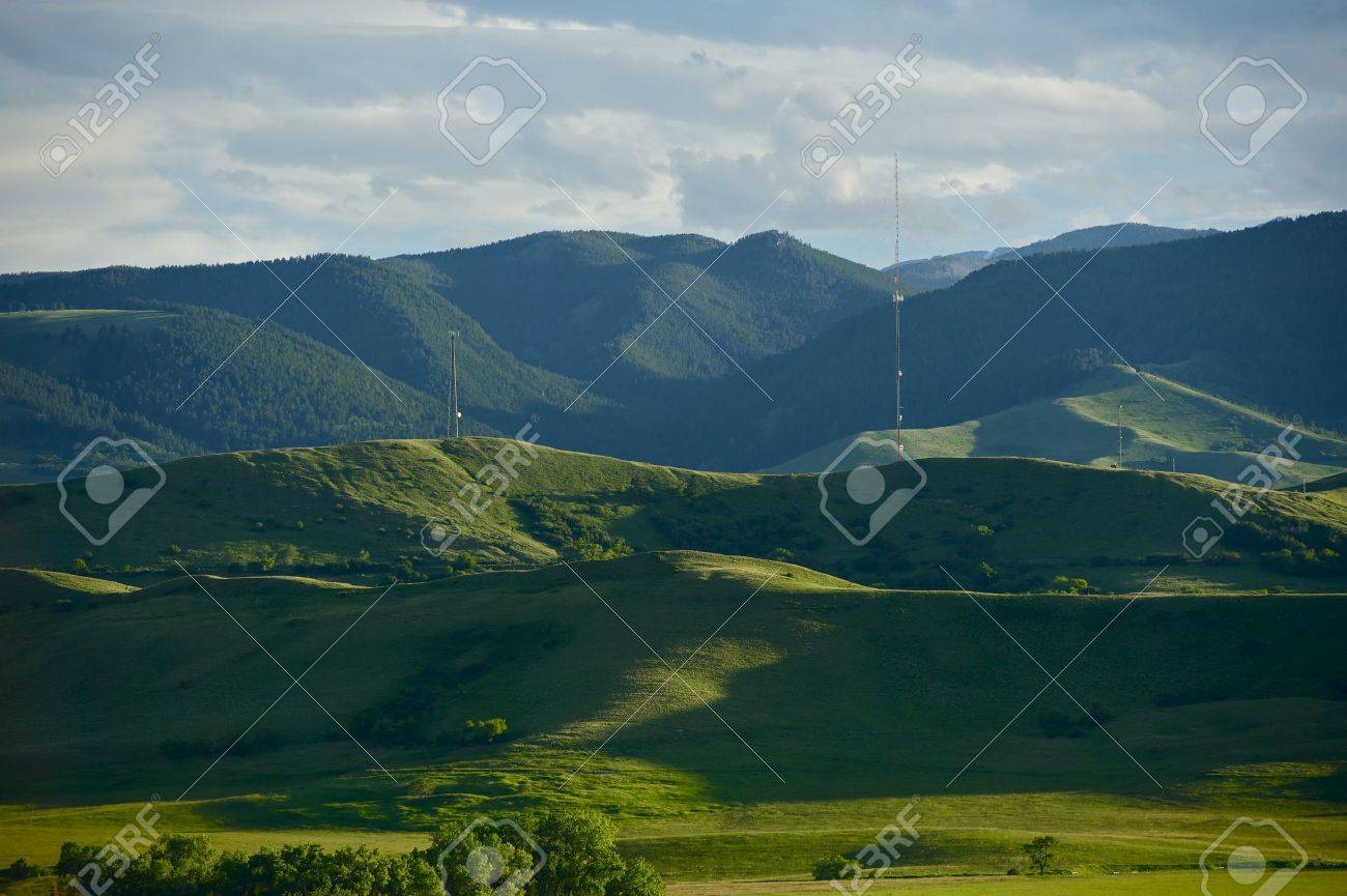 モンタナ夏風景景観モンタナ州 米国緑の丘や山の風景写真集 の写真素材 画像素材 Image モンタナ夏風景景観モンタナ州 米国緑の丘や山の風景写真集 の写真素材 画像素材 Image