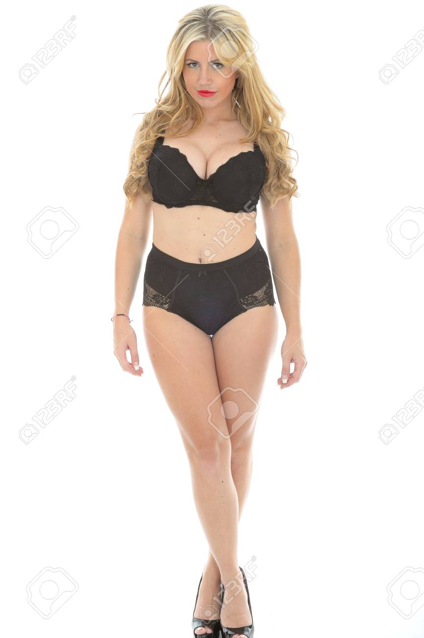 Hübsches Girl Posiert In Schöner Lingerie Hübsches Girl Posiert In Schöner Lingerie