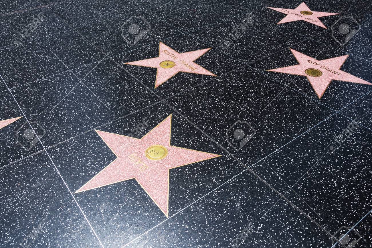 ロサンゼルス カリフォルニア 16 年 8 月 5 日 スラッシュ エイミー グラント バスター クラッブと 16 年 8 月 5 日にハリウッドの名声の星のジョン トラボルタの散歩 の写真素材 画像素材 Image