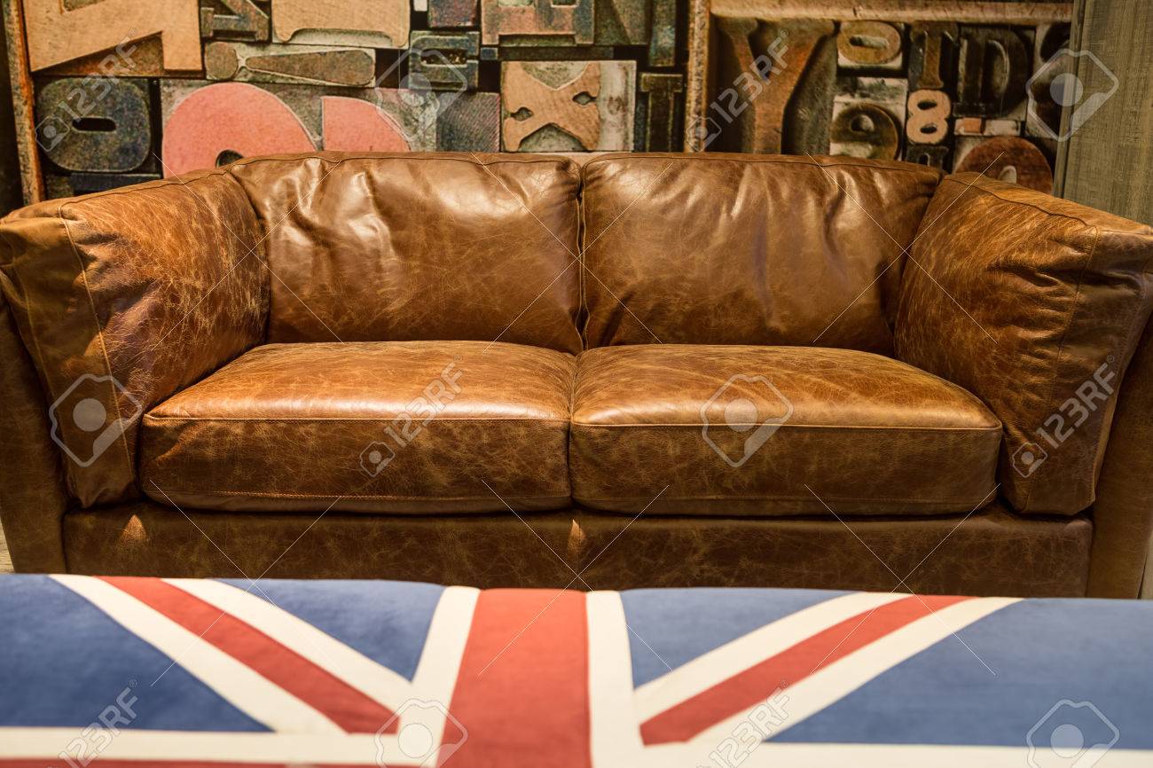 Vintage Brown Leather Sofa With England Flag Tea Table