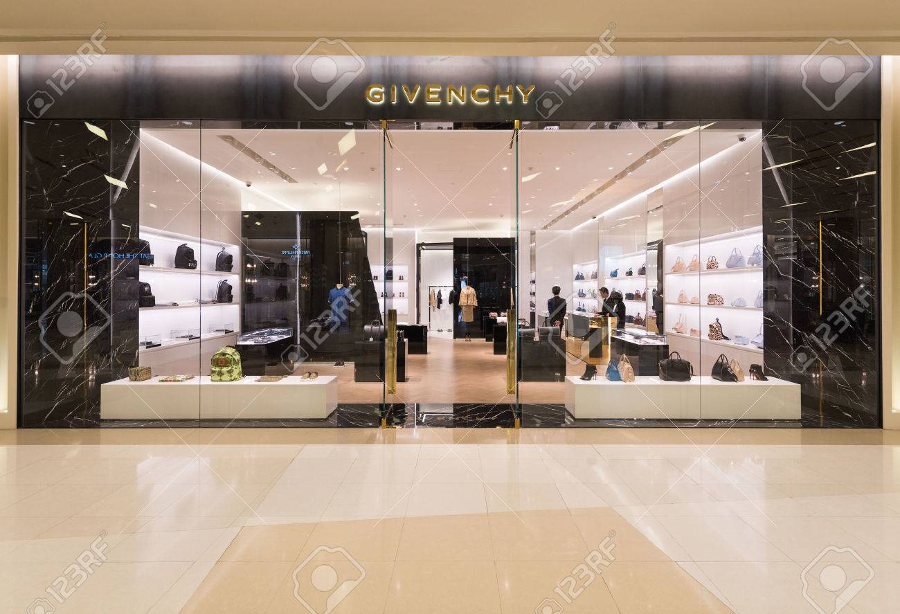 givenchy iconsiam