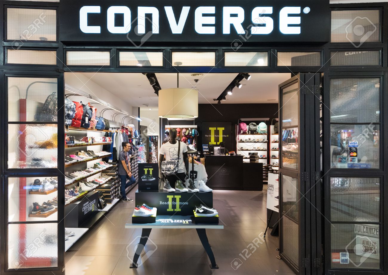 converse store