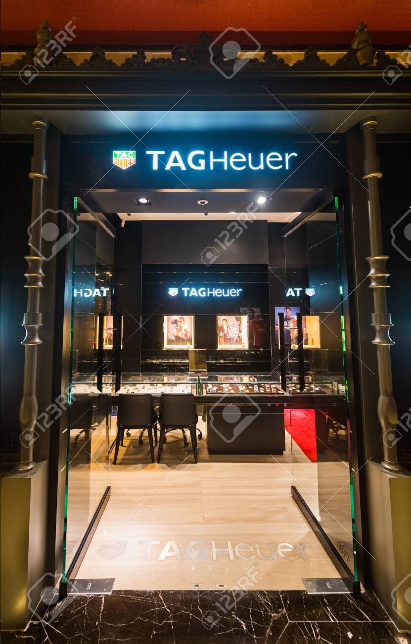 tag heuer studio