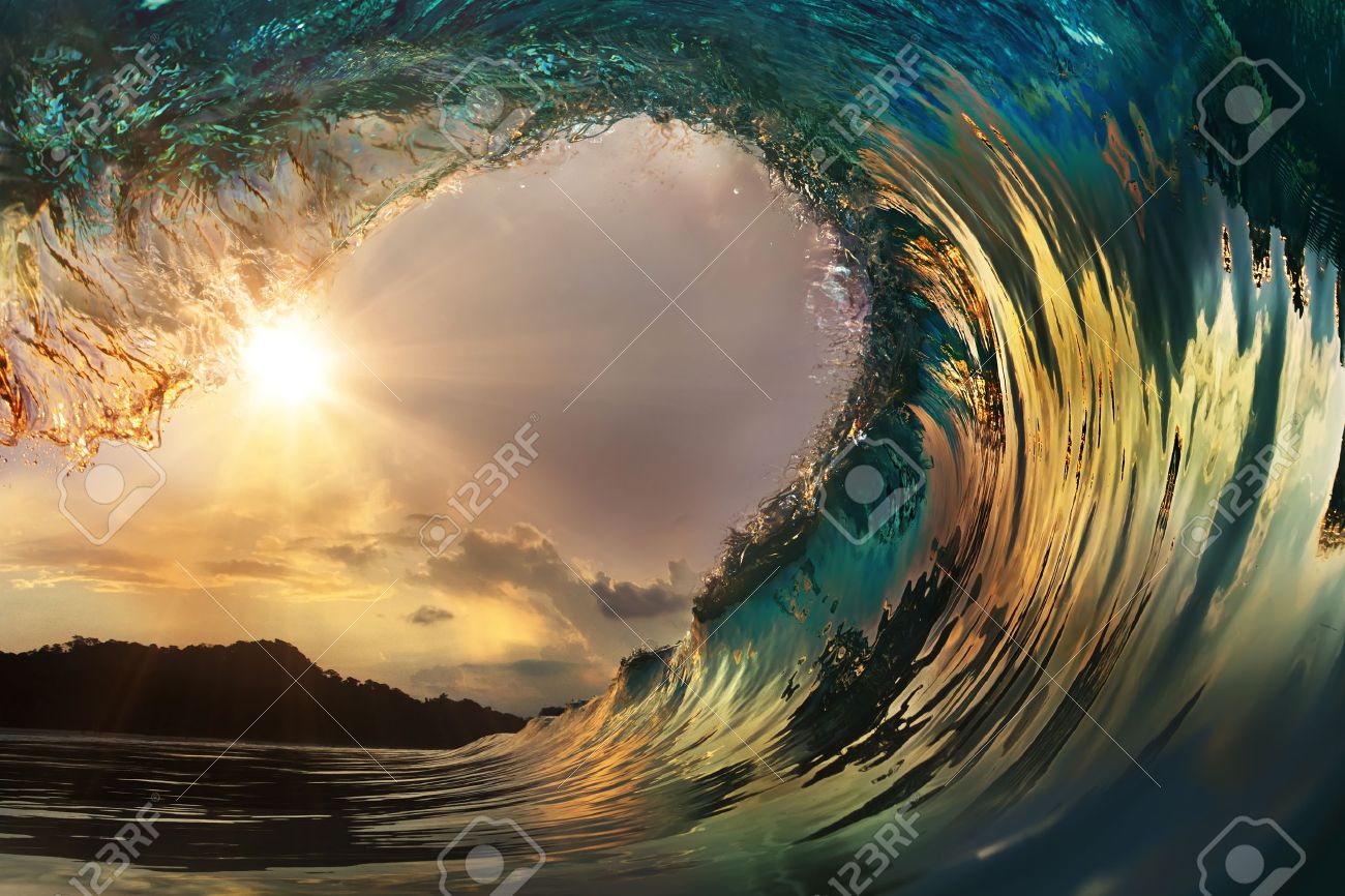 Belle Vague Ocean De Surf Au Coucher Du Soleil Plage Banque D Images Et Photos Libres De Droits Image 6013