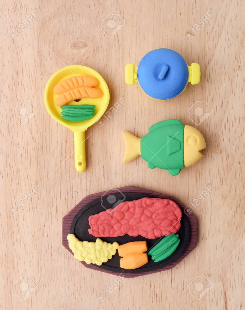 miniature play food