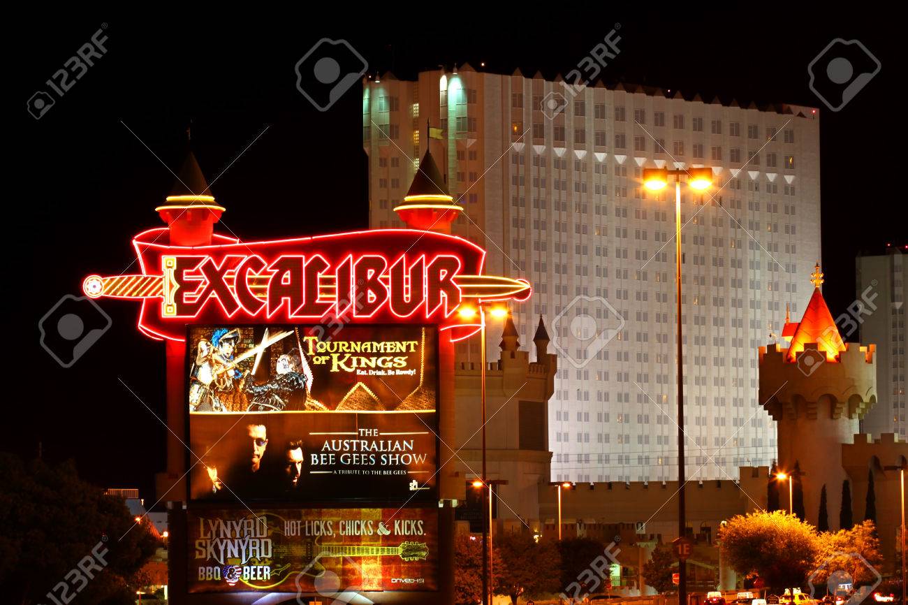 라스 베이거스, 미국 - 5 월 23 일 라스 베이거스 스트립 (Las Vegas Strip) 엑스 칼리버 2012 엑스 칼리버 호텔과  카지노는 1990 년에 문을 열었습니다 로열티 무료 사진, 그림, 이미지 그리고 스톡포토그래피.