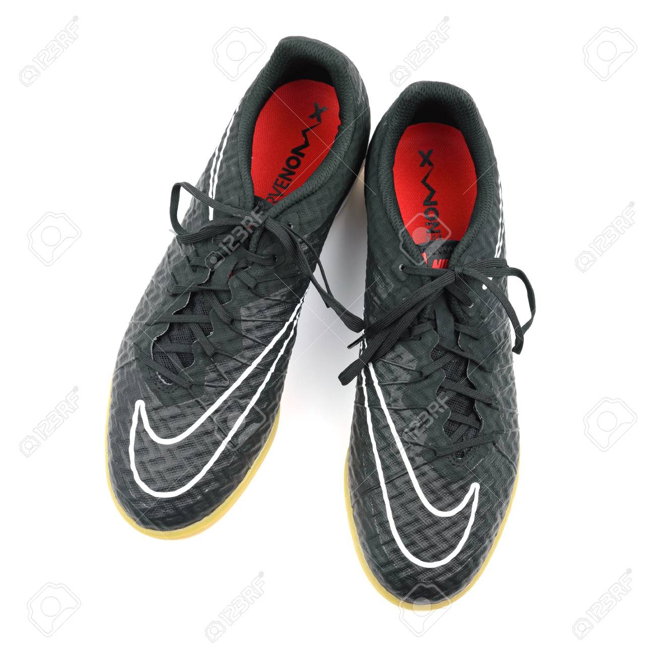 nike tenis de futbol 2016