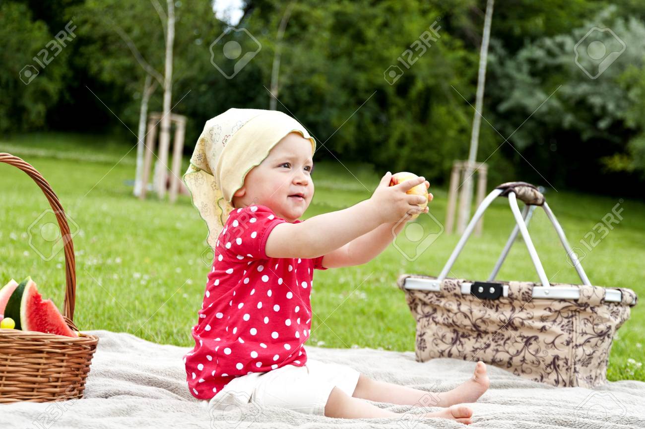 outdoor baby blanket