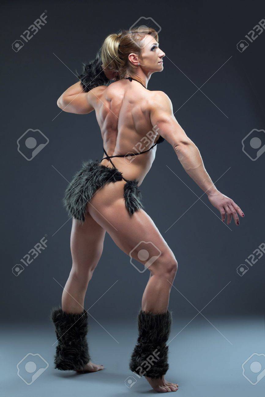 アマゾンの毛皮の衣装で重いボディ ビルダー女性 の写真素材 画像素材 Image アマゾンの毛皮の衣装で重いボディ ビルダー女性 の写真素材 画像素材 Image