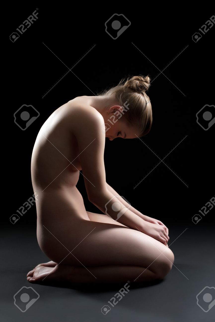 セクシーな裸の体操選手の完全な長さの肖像画 の写真素材 画像素材 Image セクシーな裸の体操選手の完全な長さの肖像画 の写真素材 画像素材 Image