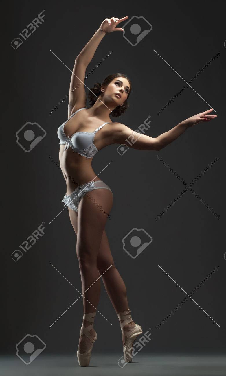 Evgeniya Simonova erotik fotosurat